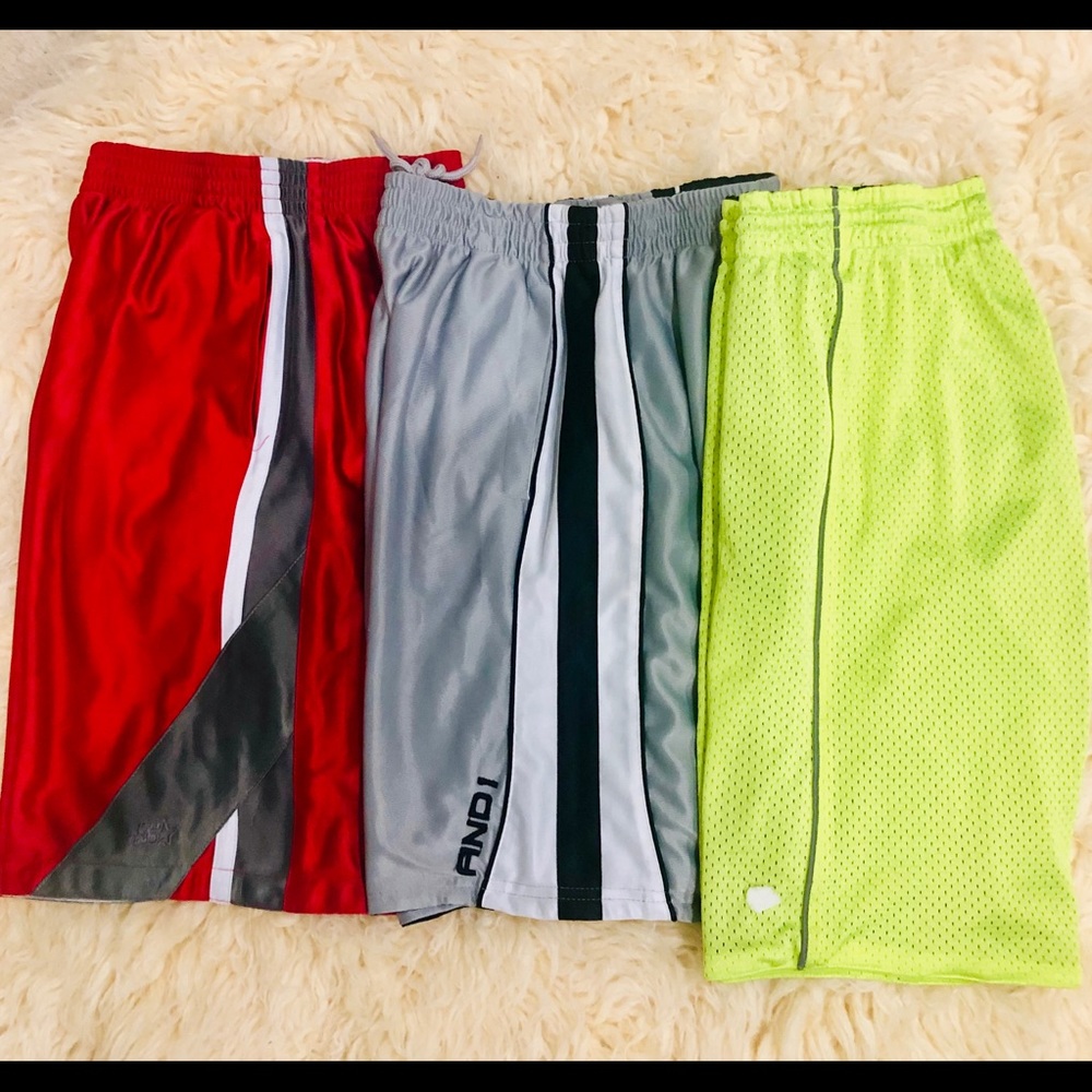 Reversible kids basketball shorts